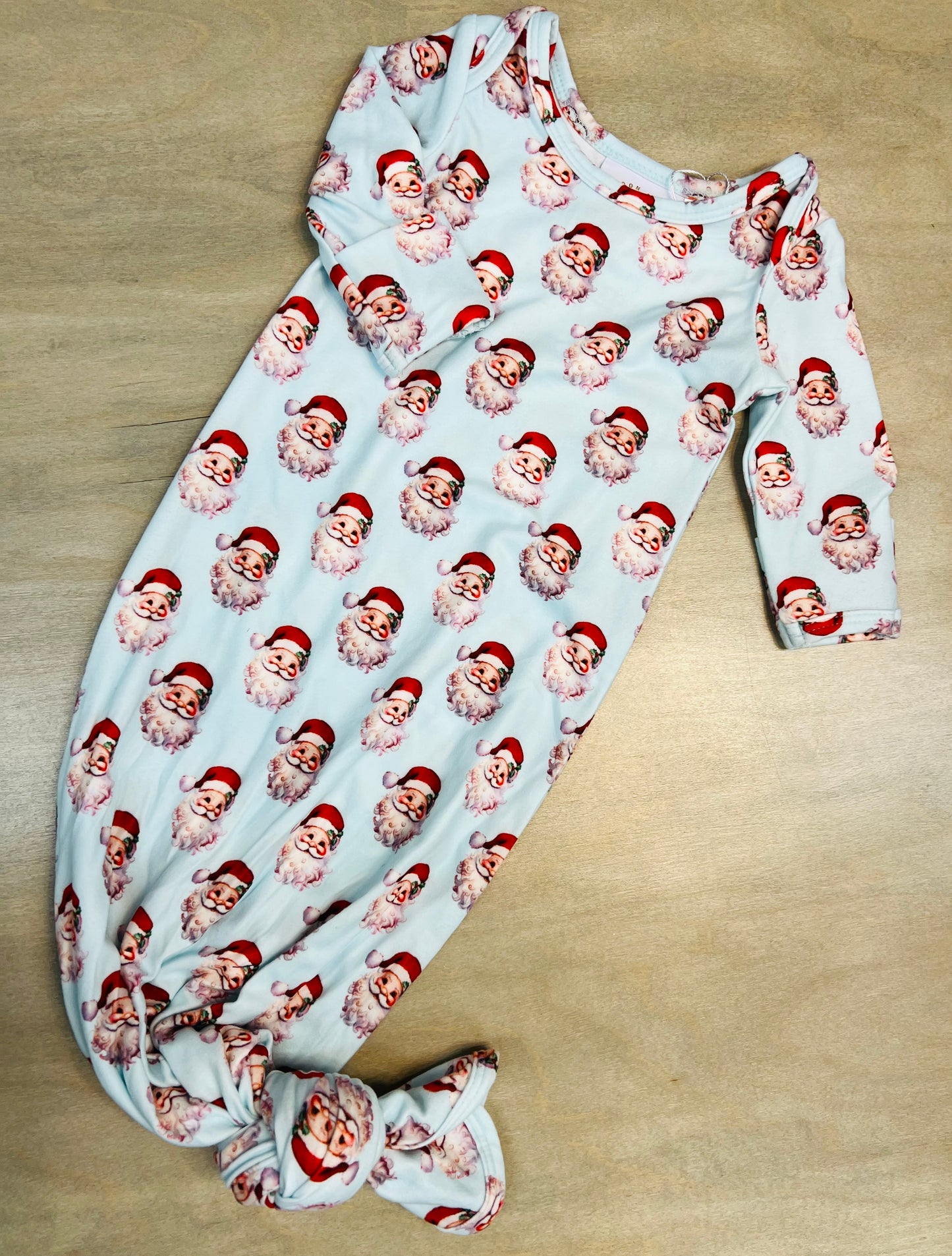 SB KNOTTED GOWN BL SANTA