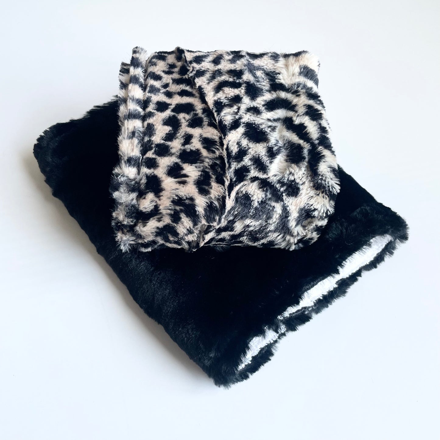 ROCKIN ROYALTY Burp Cloth Set